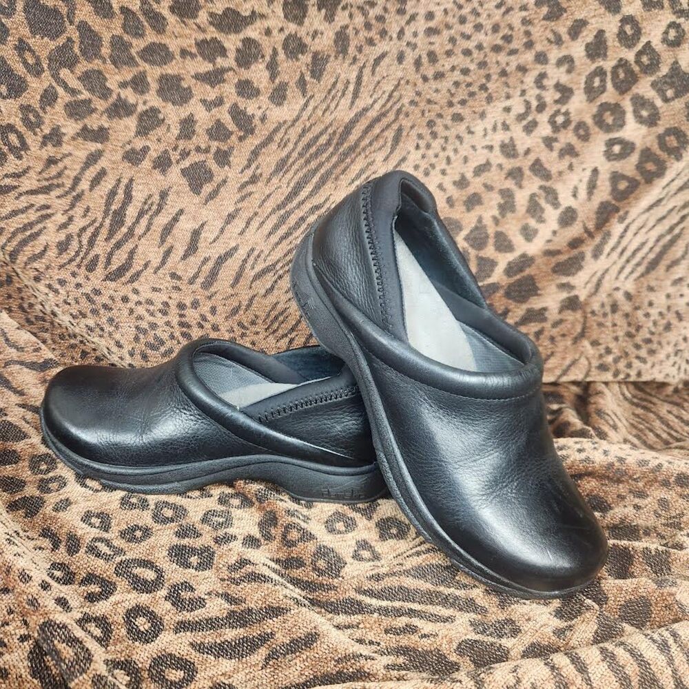 Dansko Women's Black Leather Clogs Size US10.5 EU 41 Nurse Shoes